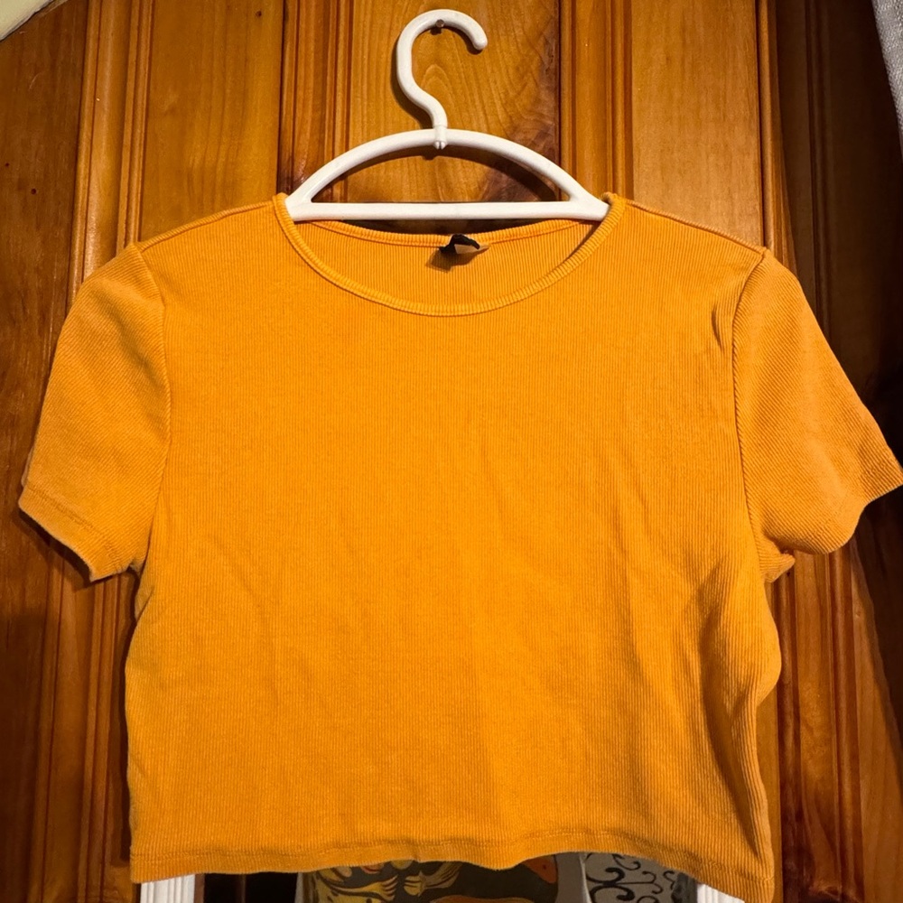 H&M Women's Mustard Short Sleeve Tee